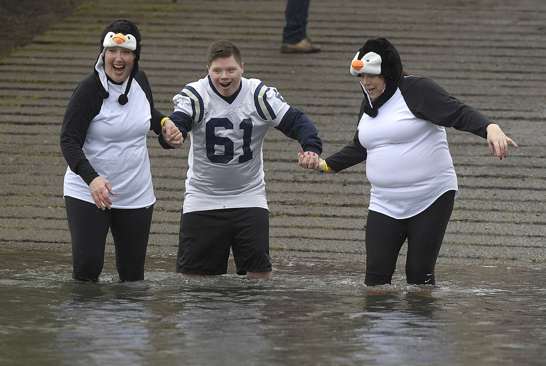 021620-adh-nws-Polar Plunge04